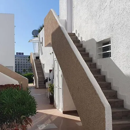 Adults Only Sunny Quiet With Aircon In Center Of Americas Apartament *