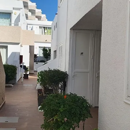 Adults Only Sunny Quiet With Aircon In Center Of Americas Apartament Playa de las Americas (Tenerife)